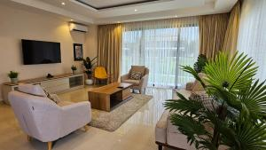 Guide to Renting in Lakowe, Lagos: Everything You Need to Know Before You Move